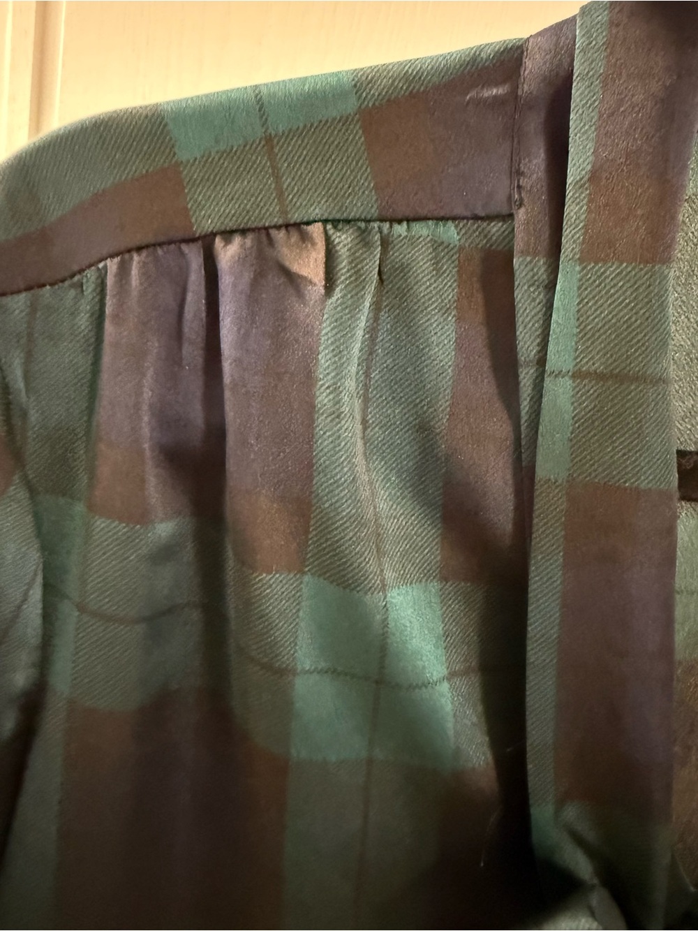 Ann Taylor black watch plaid tie-neck Blouse Size medium - Picture 4 of 6